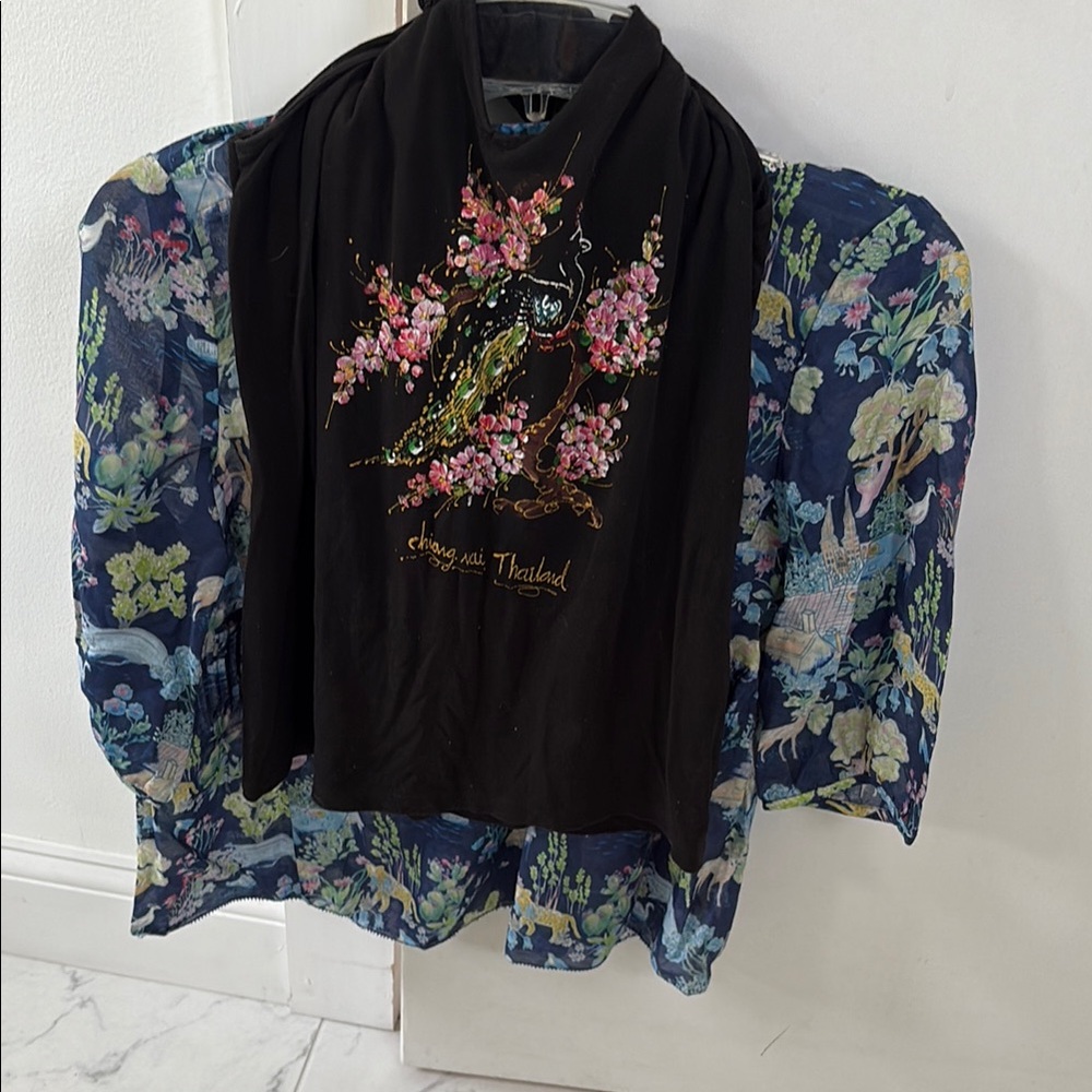 Source Unknown Black and Floral Women's Top lot- Asian influence